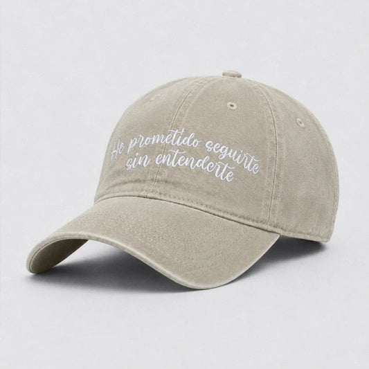 Gorra cristiana beige con mensaje bordado vista frontal